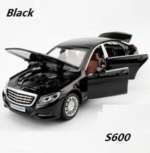 Load image into Gallery viewer, Metal Models 6 Doors Toy Car